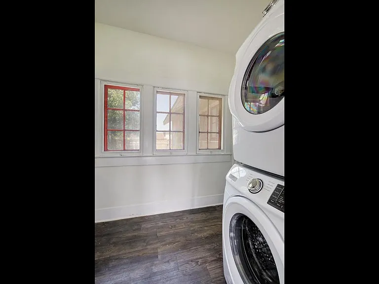 903 Shoal Cliff Ct — Photo 46