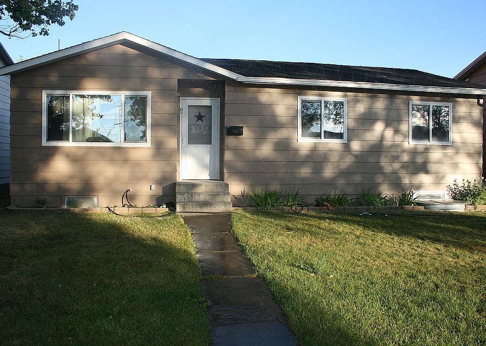 1st image of 113 1st Ave SE
