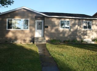 113 1st Ave SE, Cut Bank, MT 59427