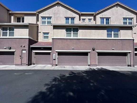 2nd image of 50 Regency Park Cir Unit 1106