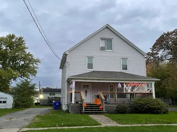 38 Bridge St, Newton Falls, OH 44444