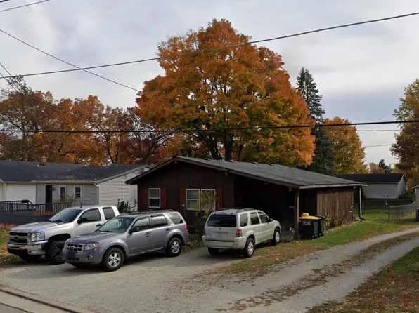 646 Simon St, Kendallville, IN 46755