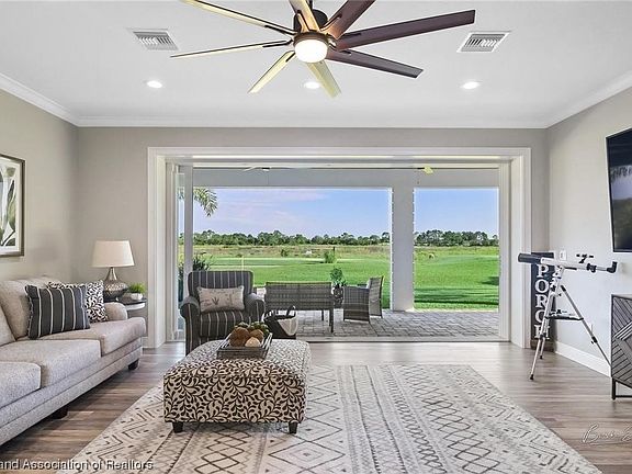3rd image of 4250 N Course Ln