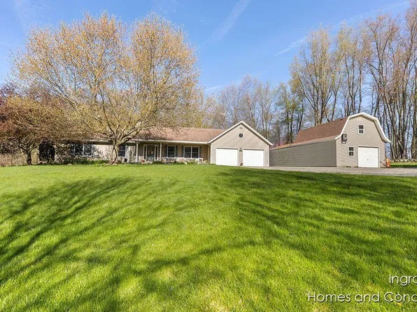 8295 Morse Lake Ave SE, Alto, MI 49302
