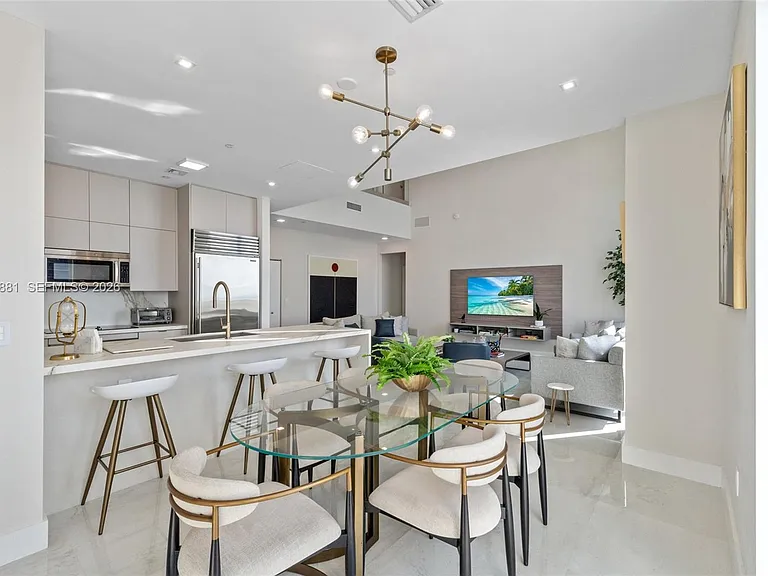 950 Brickell Bay Dr #5507 — Photo 7