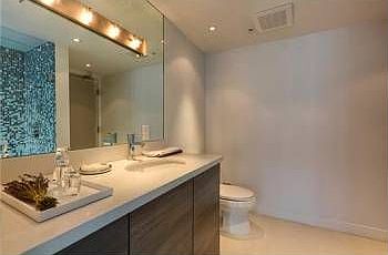 2nd image of 425 Meridian Ave #9