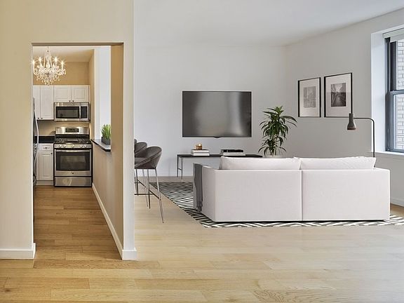 4th image of 1 West St APT 2902
