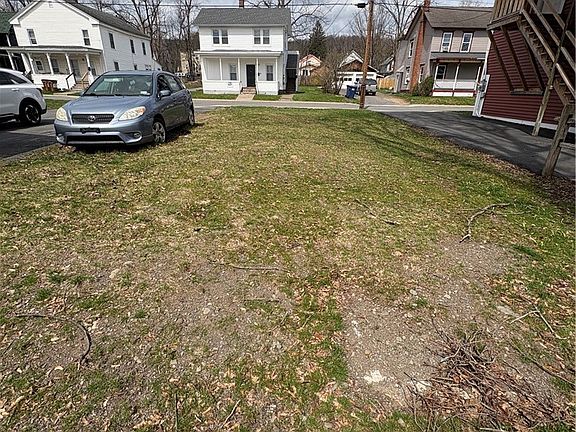 2nd image of 7 Columbia St Lot 42