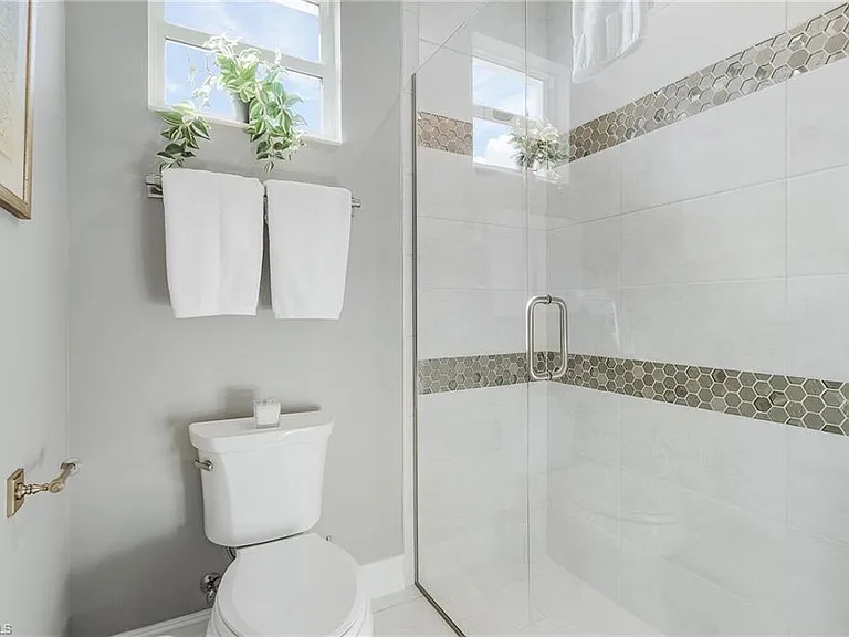 14226 Charthouse Cir — Photo 35