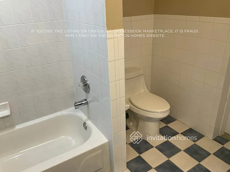 624 SE 18th Ter — Photo 16