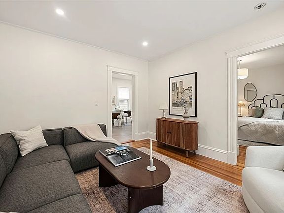 4th image of 17 Belmont St #1