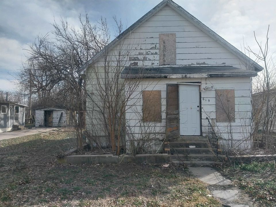 1st image of 619 E 2nd Ave