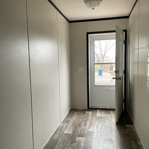 705 Ernest St — Photo 11