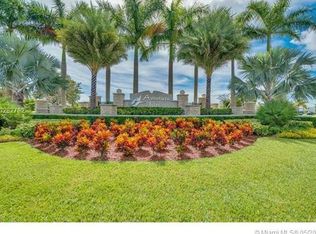 318 NE 194th Ln #318, Miami, FL 33179