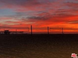 84 17th St, Hermosa Beach, CA 90254