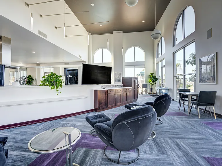 Solterra Ecoluxury Apartments — Photo 36