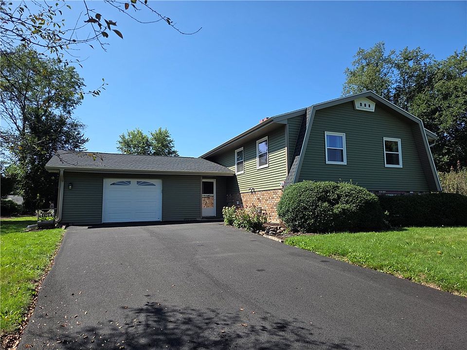 1st image of 486 Pine Circle Ext