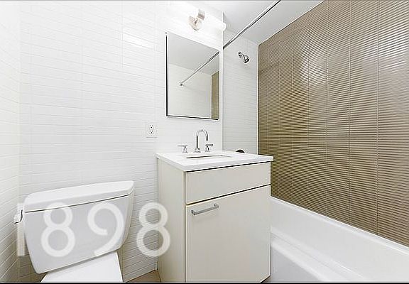4th image of 245 E 80th St APT 2A