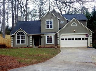 1085 Taylor Oaks Dr, Roswell, GA 30076