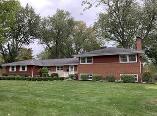 807 S Elm St, Mount Prospect, IL 60056