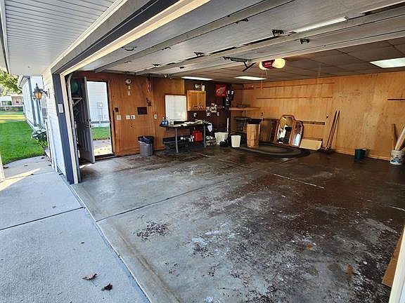 5th image of 5200 Westpoint St