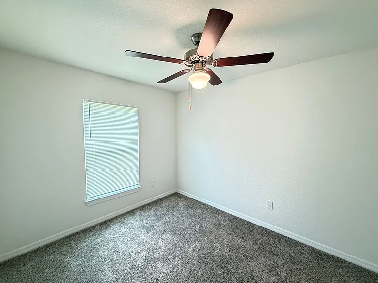 61 Larch Run — Photo 16