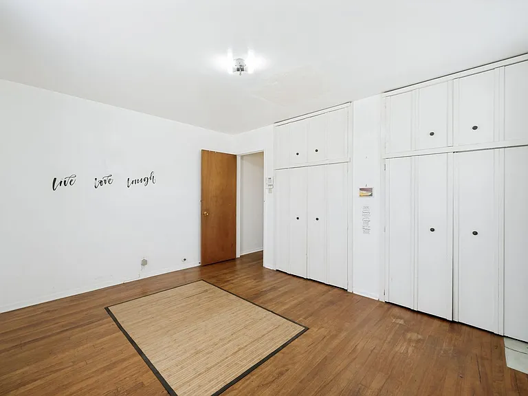 1431 Aransas Ave — Photo 16