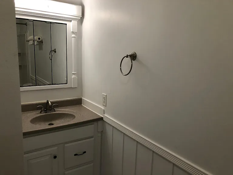 2410 Dowler Cir — Photo 7