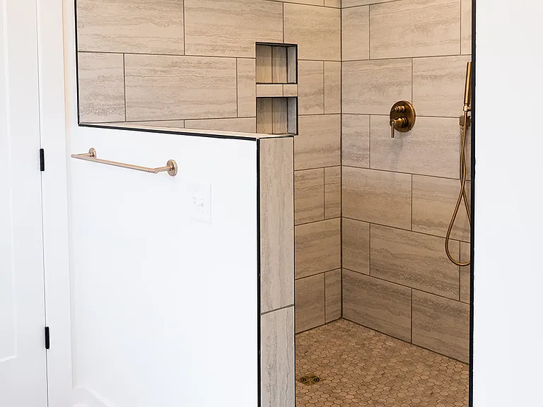 Main Bathroom Shower