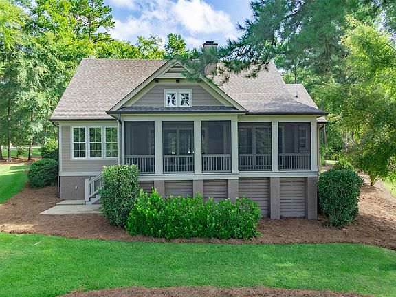 2nd image of 1140 Fairway Ridge Cir