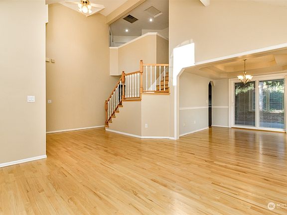 3rd image of 6510 Gleneagle Avenue SW