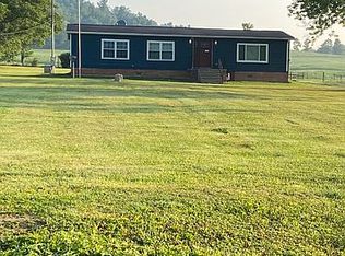 683 Ten Mile Rd, Amity, PA 15311