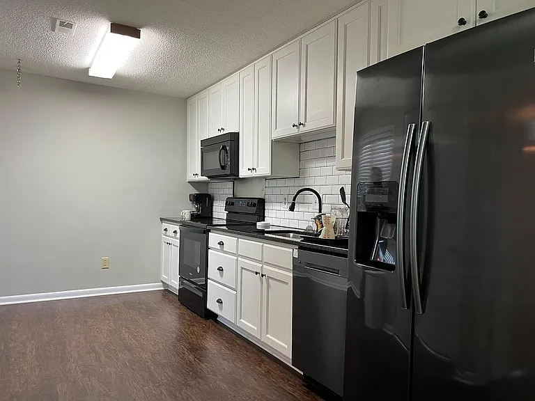 6321 Lakehaven Dr — Photo 10