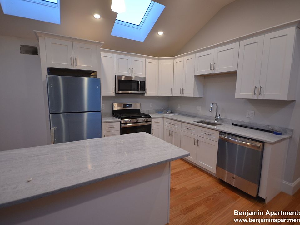 1st image of 18 Murdock St APT 9