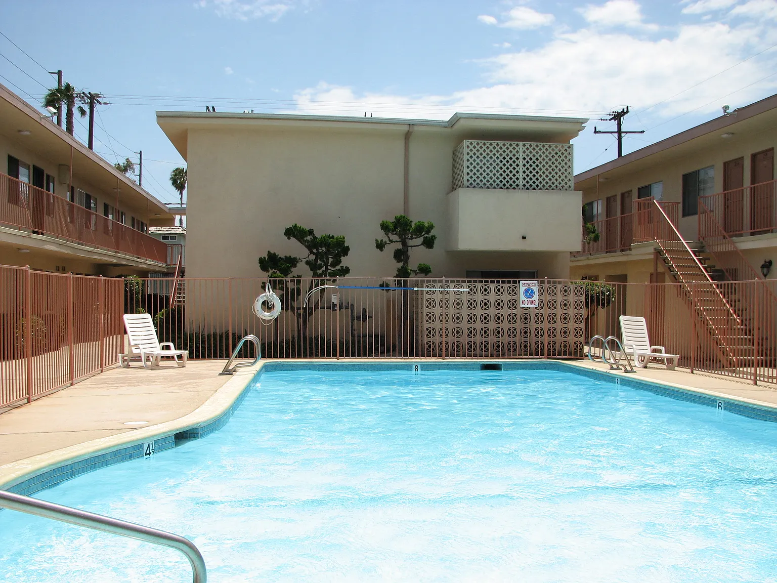 Kensington Apartments — Photo 4