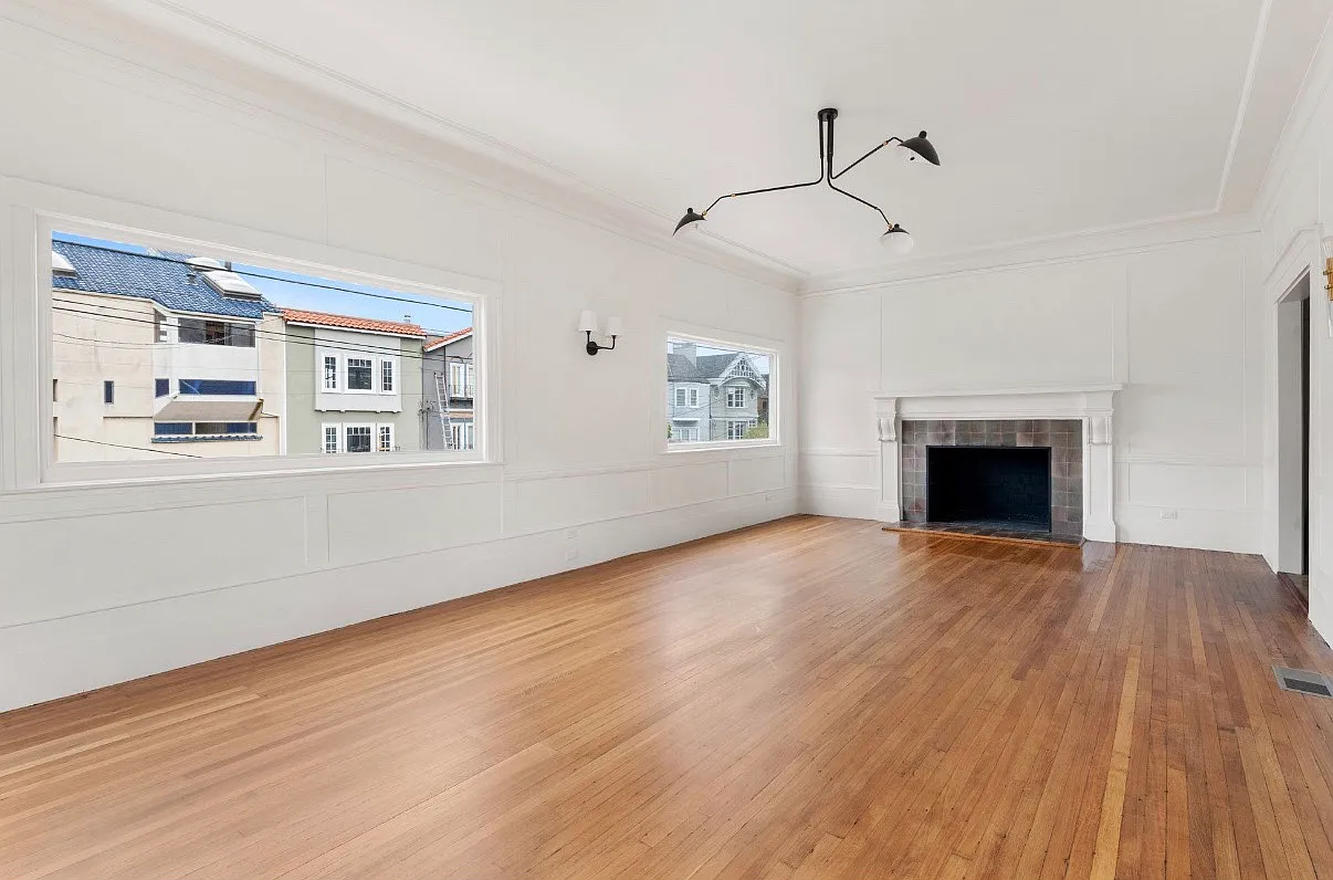 5 bed, 4601 sqft, $30,000 — Photo 4