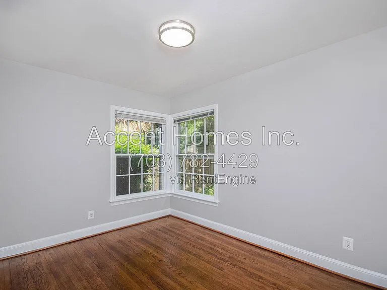 813 31st St S — Photo 28