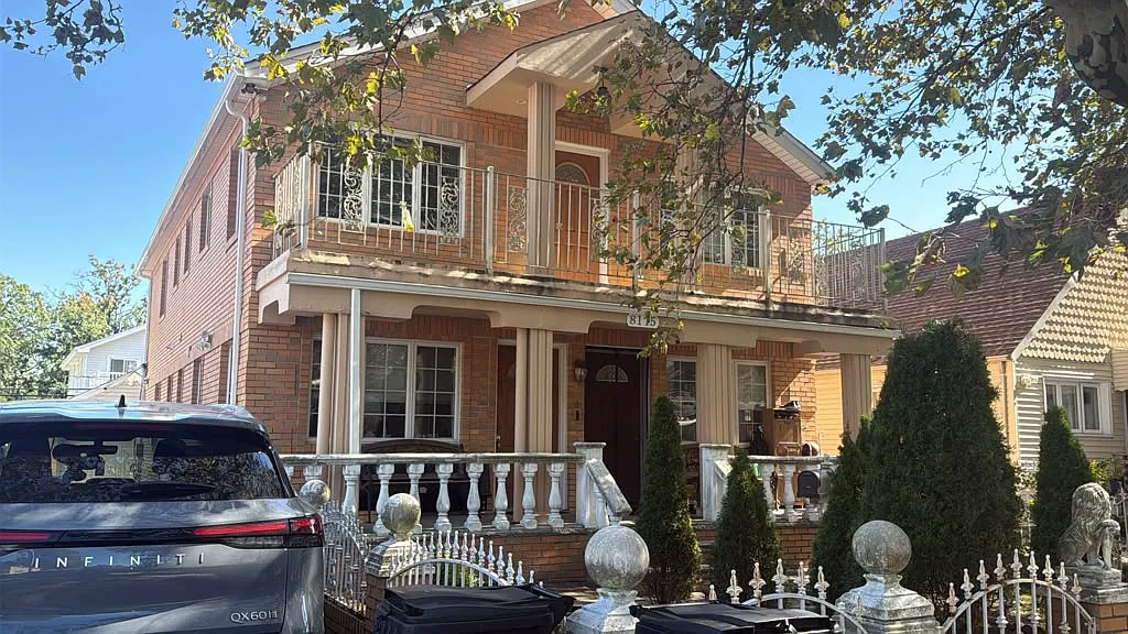 3 bed, 1300 sqft, $3,200 — Photo 2