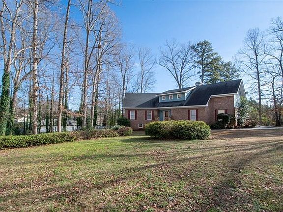 4th image of 2584 Highland Golf Course Dr SE