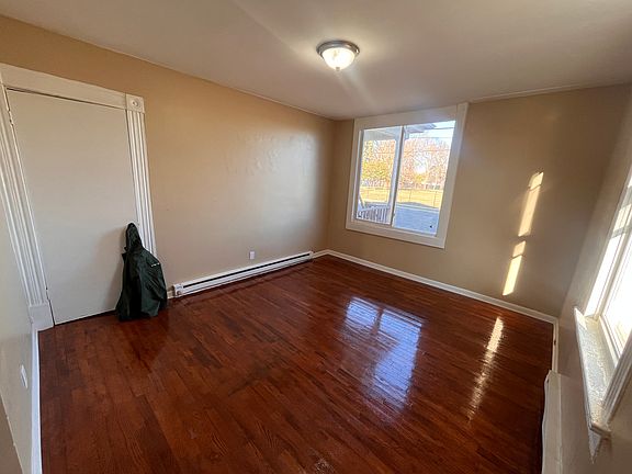 5th image of 629 S 3rd St #1
