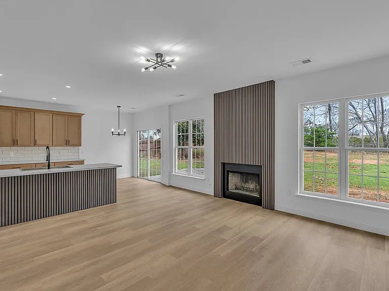 309 Valhalla Ln — Photo 8