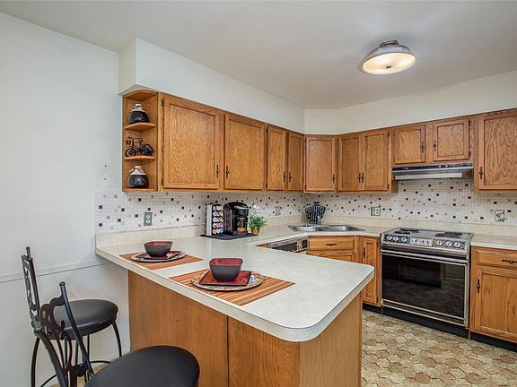 2nd image of 10017 Echoridge Ln APT F