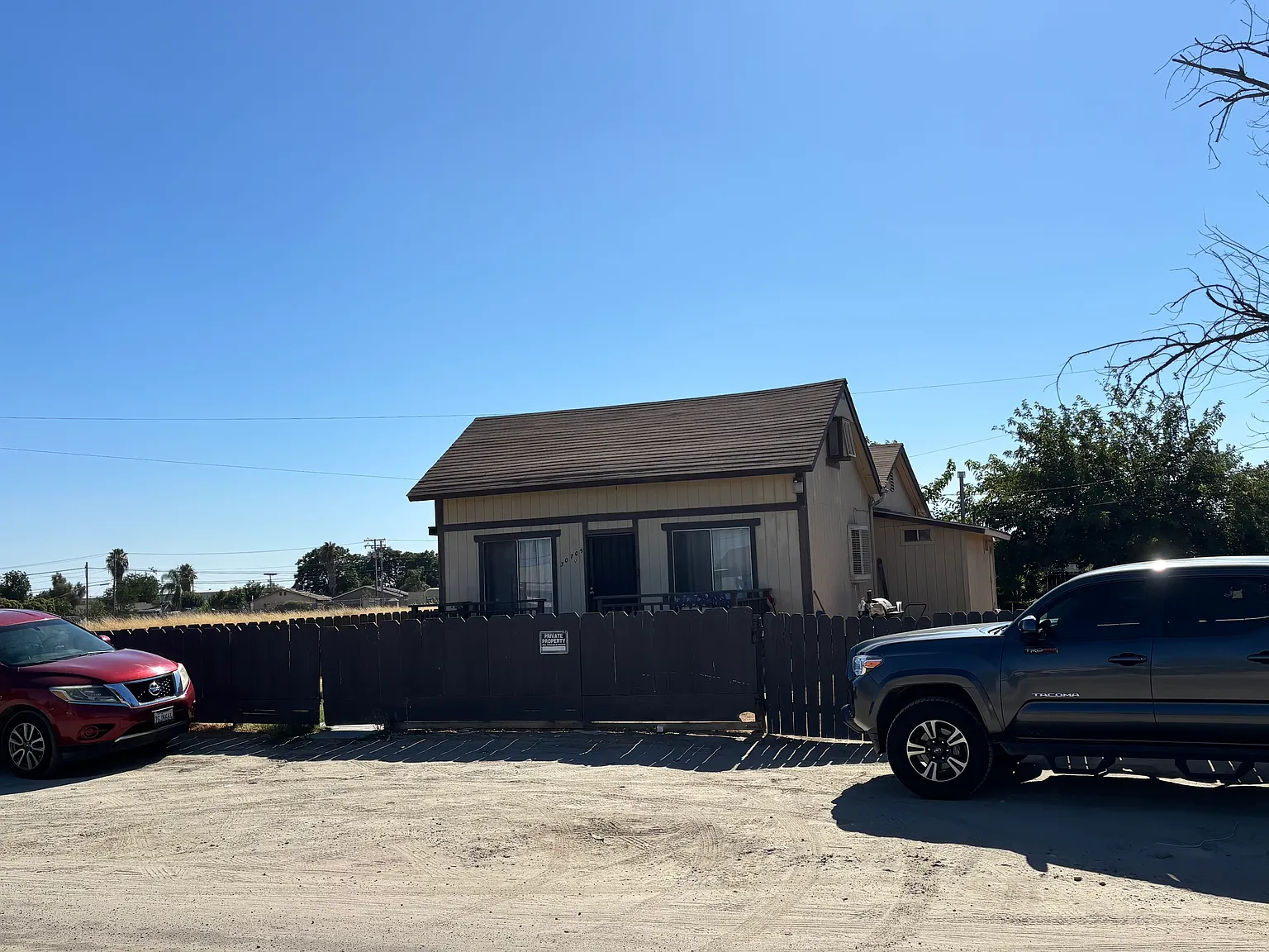 4 bed, $1,550 — Photo 3