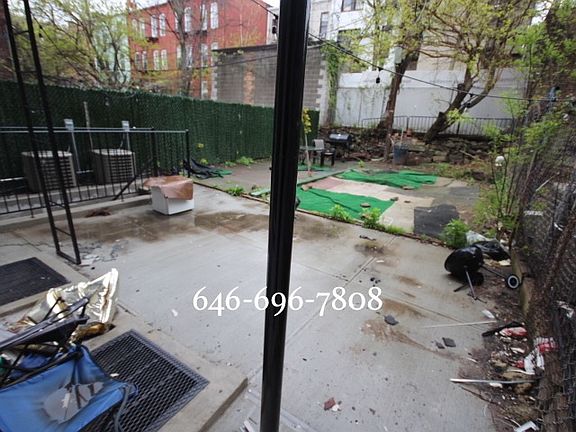 5th image of 250 Melrose St APT 1