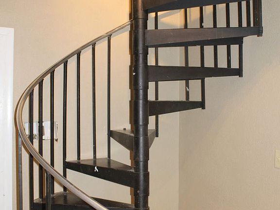 4th image of 671 Watson Ave #673