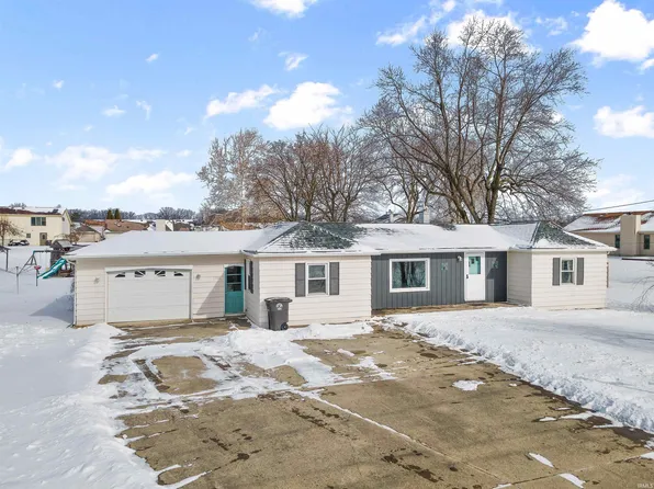 1206 Mayfield Rd, Fort Wayne, IN 46825