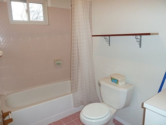 4th image of 23921 88th Ave