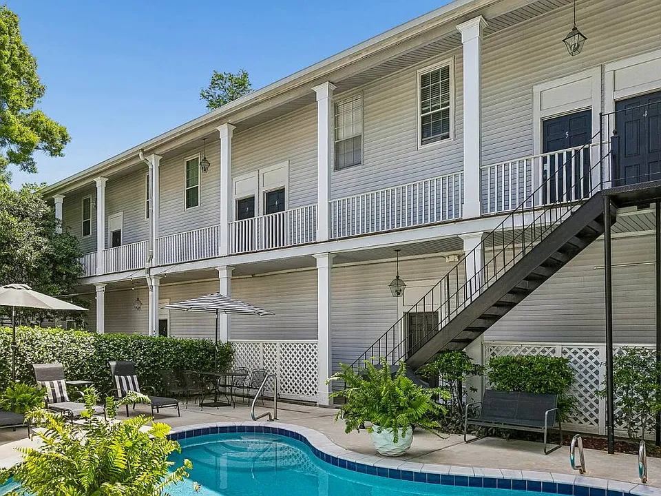 825 Louisiana Ave #6