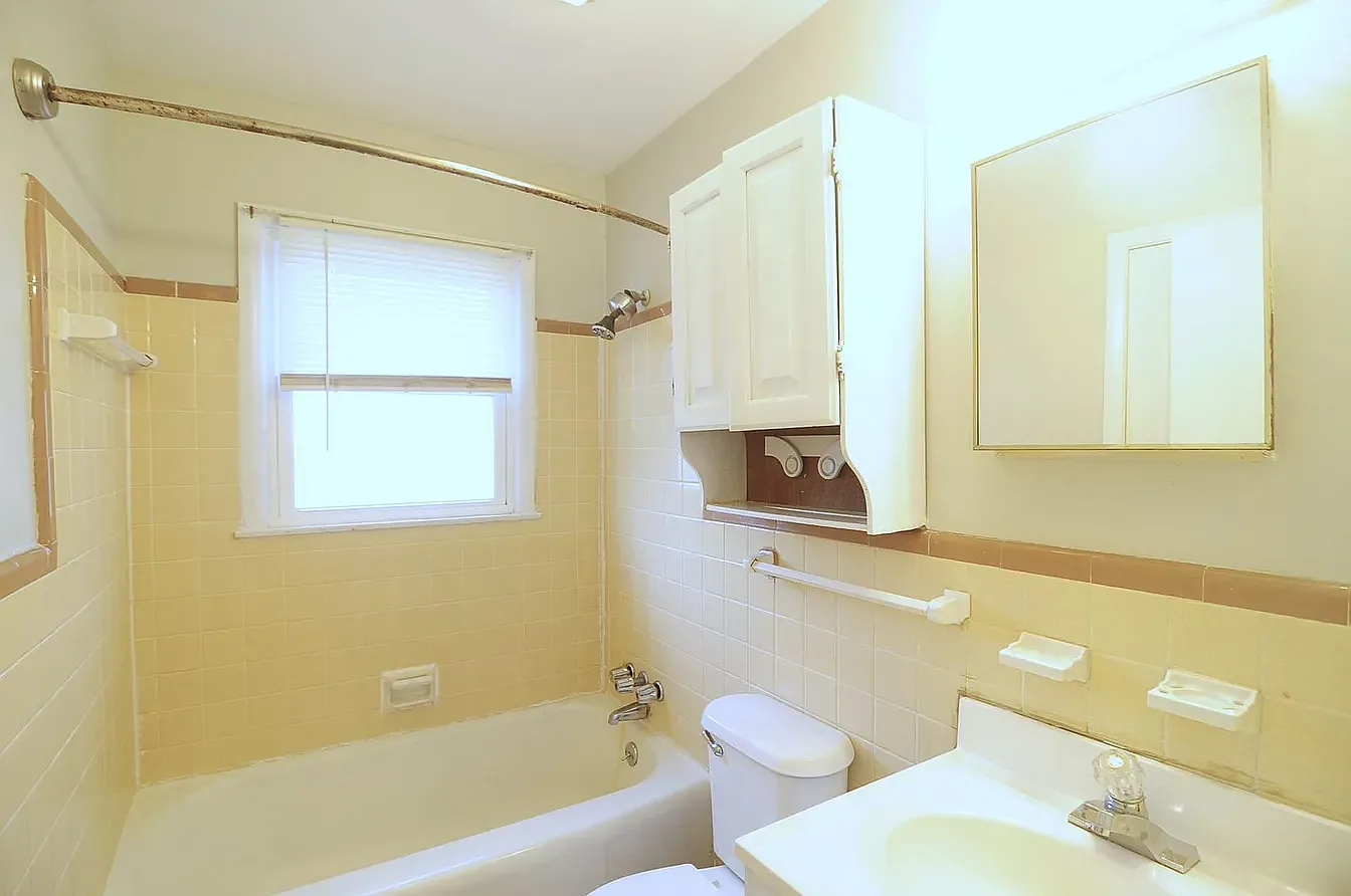 3 bed, 1050 sqft, $1,295 — Photo 4