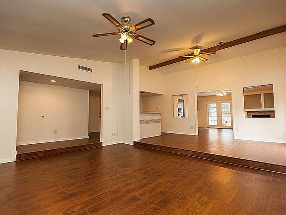 3rd image of 15542 Camino Del Sol Dr